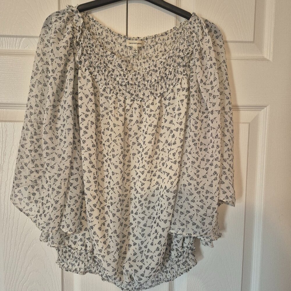 Max Studio silk cropped blouse white floral print semi sheer flowy Sleeve
